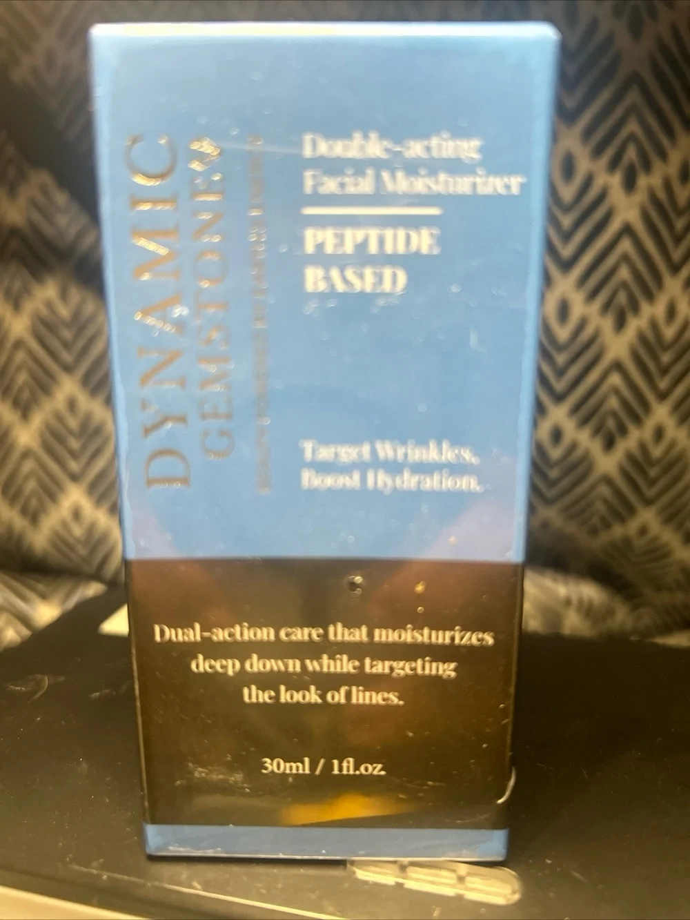 Dynamic Gemstone Double-Acting Peptide Moisturizer - Blue